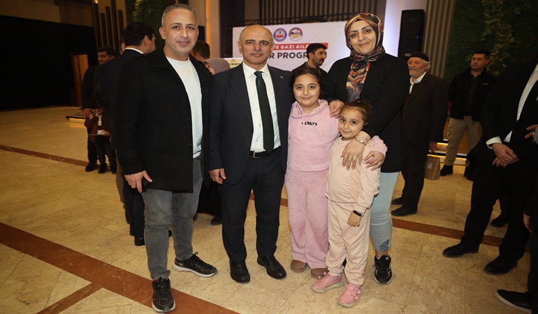 Şener Söğüt de şehit ailelerini ve gazileri ağırladı