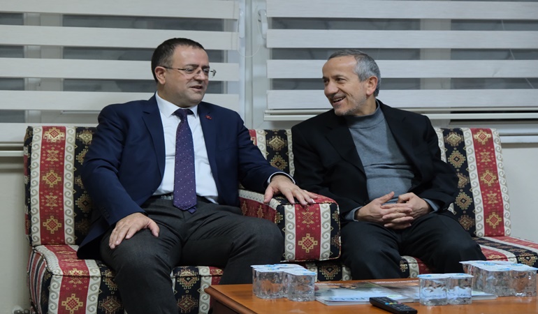 Sertif Gökçe,  Geredeliler Derneği’nin kapısını da çaldı