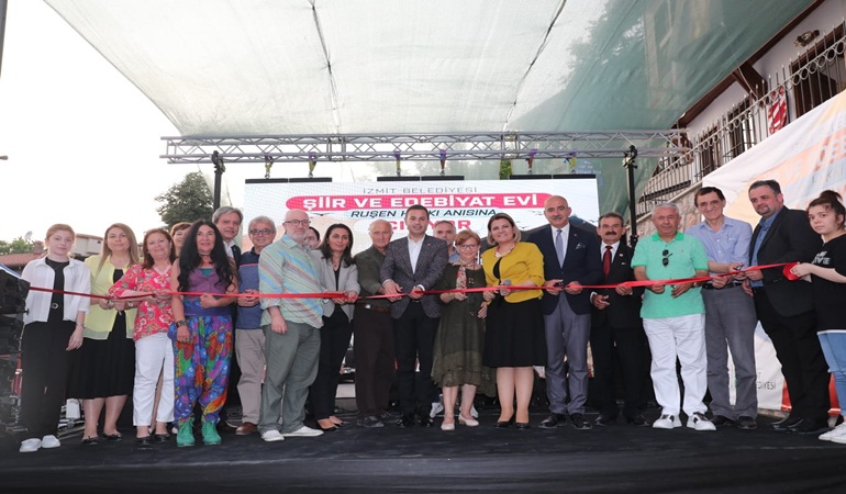 Şiir ve Edebiyat Evi, kapılarını tüm sanatseverlere açtı