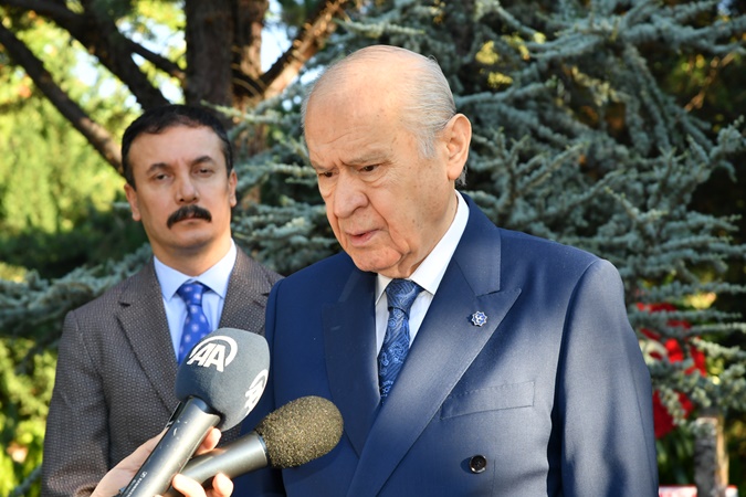 Sinan Ateş'in eşini ağırladı diye Erdoğan'a çaktırmadan tepki gösteren Bahçeli'den yeni güzellemeler!