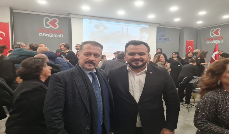 Sivaslıların Gardaşlar Korosu BTP İl Başkanı Can’ı mest etti!