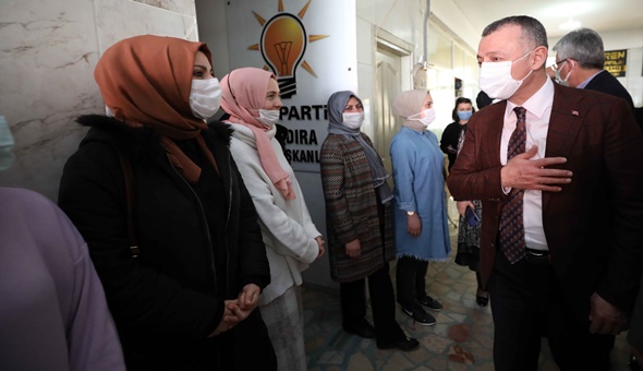 Siyasette kadın nesne değil, öznedir