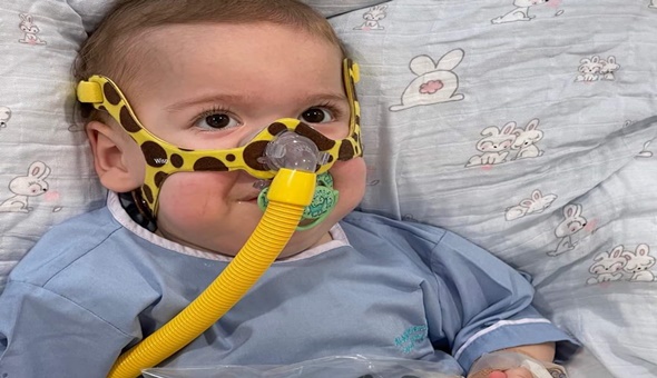 SMA hastası Hamza ilacına kavuştu