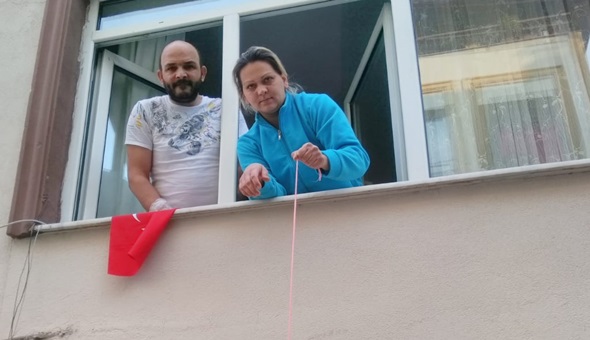 Sokağa çıkamayan 10 bin aileye hızır gibi yetiştiler 