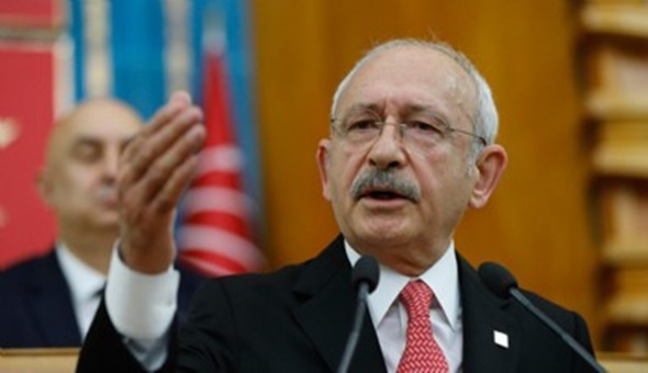 Sözde Cumhurbaşkanı demeye devam....