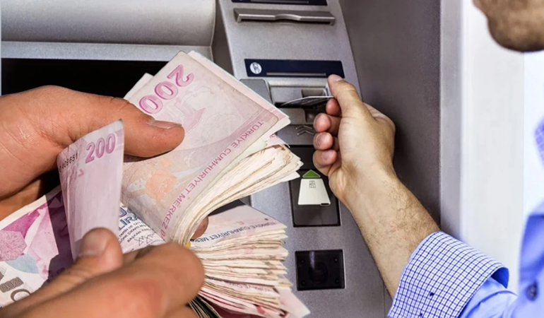 SSK ve BAĞ-Kur emeklileri yüzde 5,49 zammı garantiledi