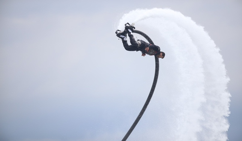 Su jeti ve Flyboard Şampiyonası nefesleri kesti