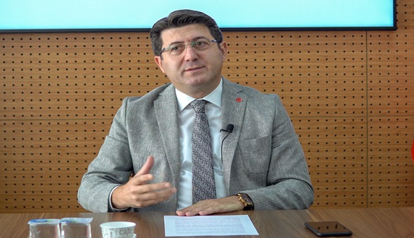 Tahir Büyükakın'ın bu konuyu aydınlatması gerekir