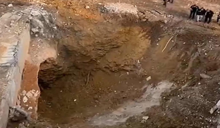 Tahir Büyükakın söz verdiği raporları üçüncü günde de açıklamadı