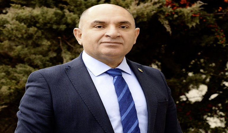 Tahsin Tarhan: Bu bayram bize barış ve umudu geri getirsin