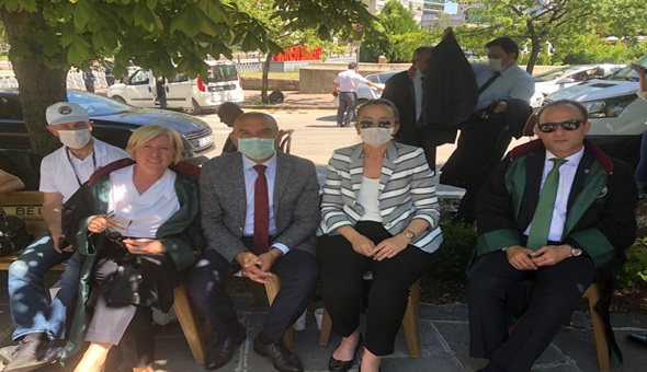 Tahsin Tarhan'dan Baro Başkanlarına tam destek