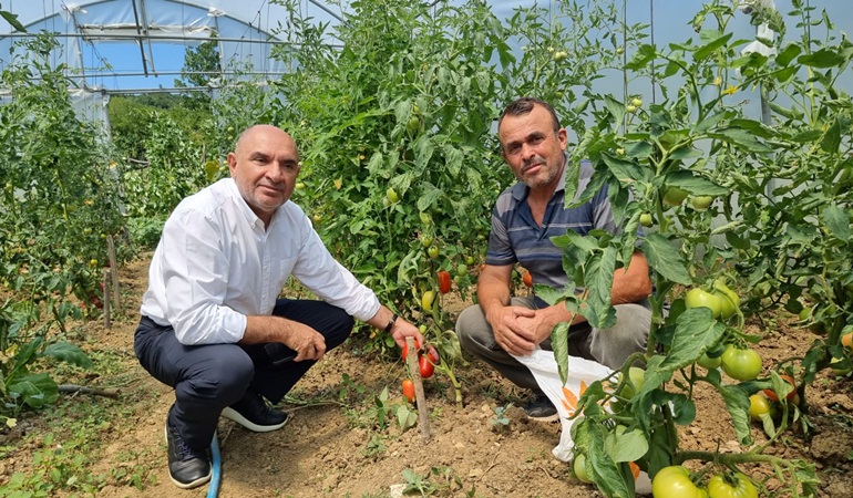 Tarhan Gebze’nin köylerinde de vatandaşla bir araya geldi