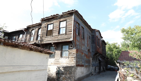 Tarihi Tavşancıl Evleri’nde inceleme de tamam