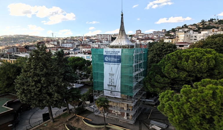Tarihi yapının saat mekanizması işler hale getiriliyor