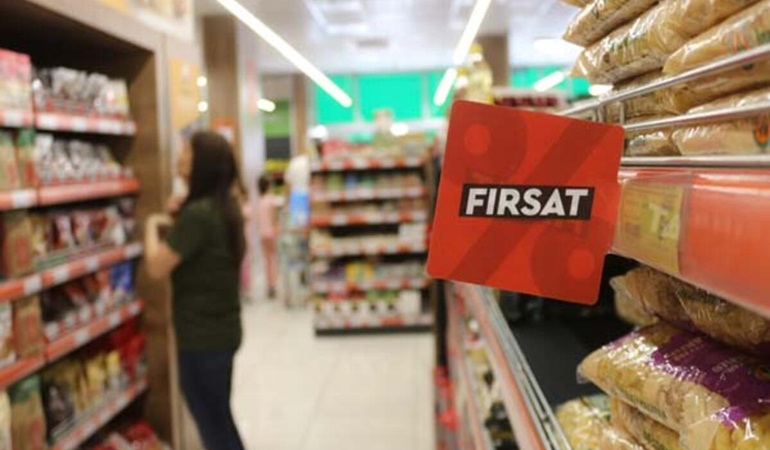 Tarım Kredi Marketinden aldığı unun içinden çıkanı görünce şaştı kaldı.