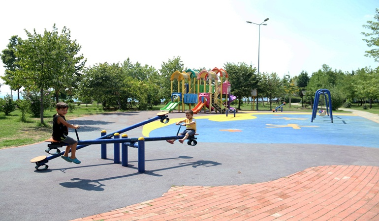 Tavşancıl Sahil Parkı yenilendi