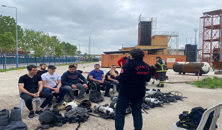 Tekirdağ’dan Kocaeli’ye gelip itfaiyeden eğitim aldılar