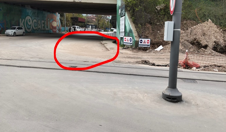 TEM altgeçidi toz toprak içinde