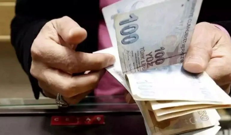 Tepkilerden sonra emekli ikramiyesine zam gündemde