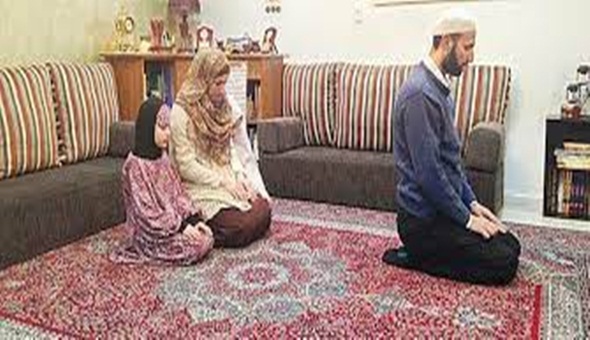 Teravih namazı evlerde kılınacak