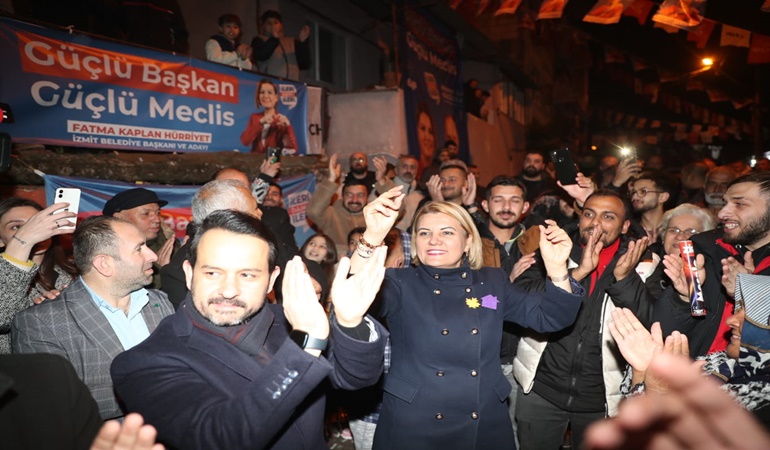 Terzibayırı Başkan Hürriyet’i bağrına bastı