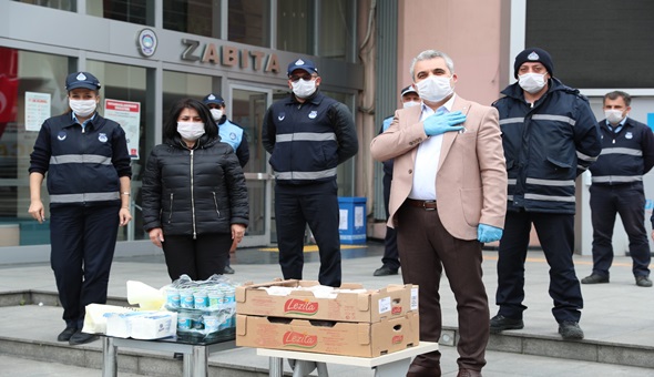 Tokatlılar Derneği’nden fedakâr İzmit zabıtasına jest