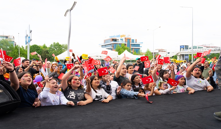 Toyota Plaza Kocaeli Kaya’da 18. Geleneksel Çocuk Şenliği coşkuyla kutlandı