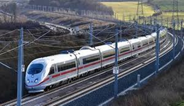 Trenin İzmit'te durmamasına tepki