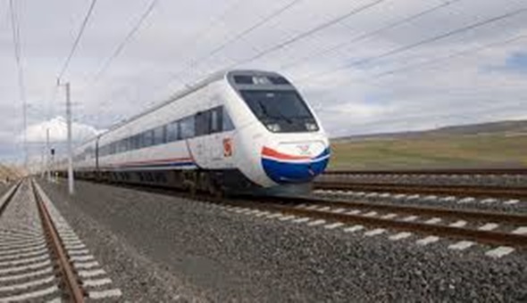 Treninin durmadığı tek istasyon Derbent değil