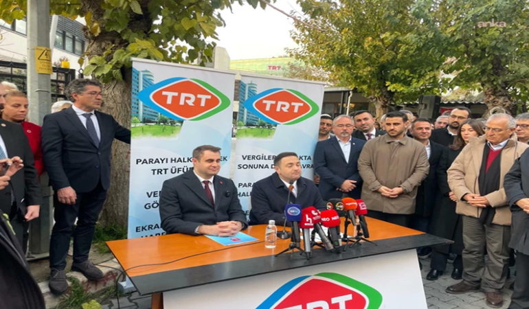 TRT, kamu yayıncılığı değil saray yalakalığı yapıyor