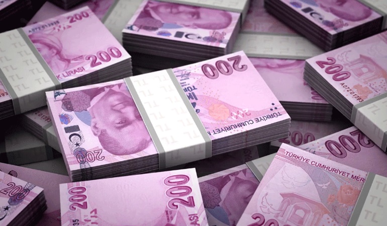 Türk depremzedelere değil, Suriyelilere para yağdırıyorlar