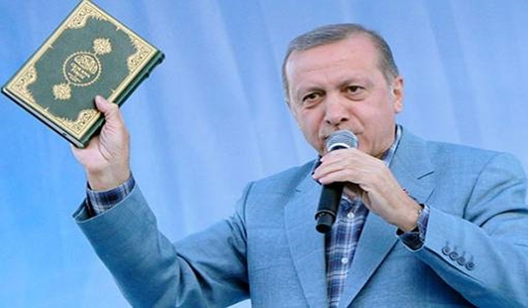 Türkiye’nin yüzde 53’ü siyasette dini söylemden rahatsız