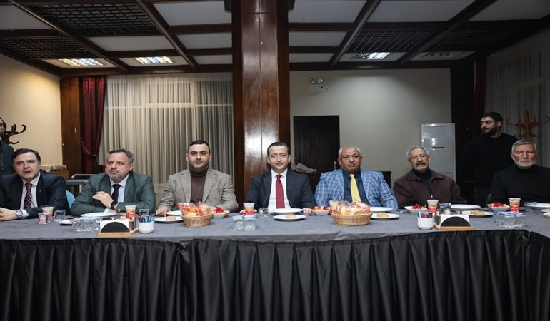 Tutuş, Roman kanaat önderleriyle buluştu