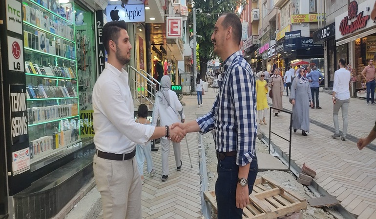 Üç aydır meclisle uğraşacağınıza bu ızgara değişemez miydi?