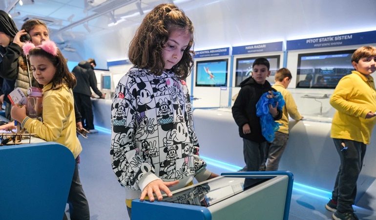 UçakPark bilim merkezi, ilk haftasında 7 bini aşkın ziyaretçiyi ağırladı