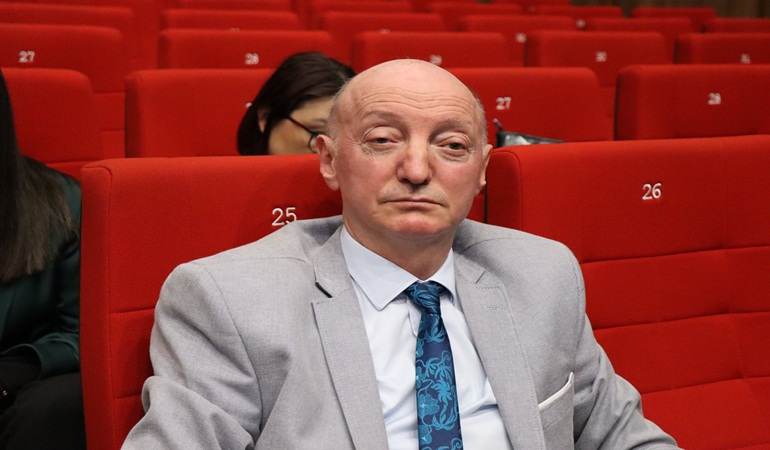 Ünal Özmural’dan hodri meydan! 