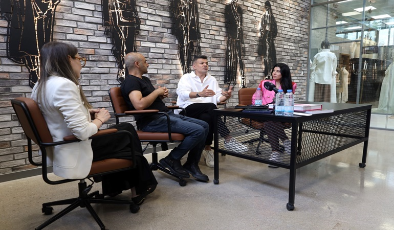 Ünlü modacı Cihan Nacar’dan İzmitli öğrencilere ilham veren sözler 