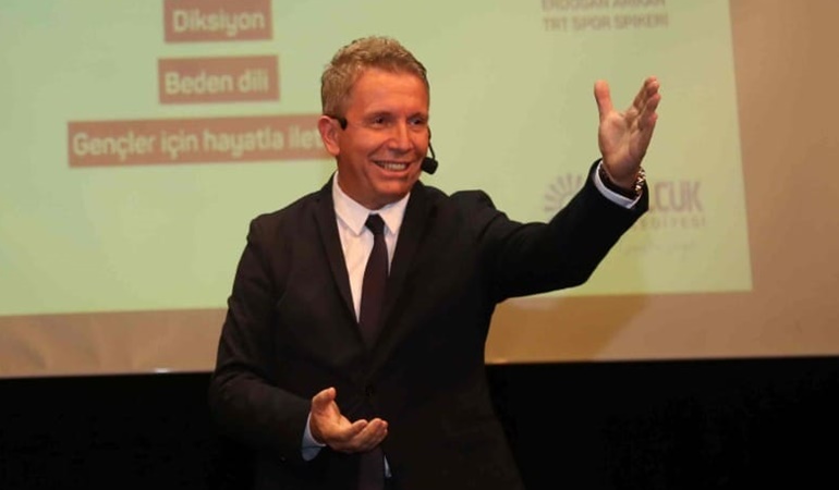 Ünlü spor spikeri Gölcüklü gençlere tecrübelerini aktardı