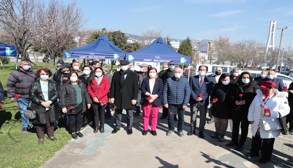 Üsküdar Vapuru faciası 63.yılında karanfillerle anıldı