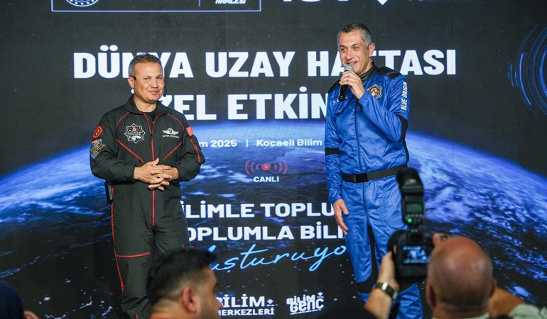 Uzaya çıkan ilk Türk astronot Kocaeli Bilim Merkezi’nde öğrencilerle buluştu