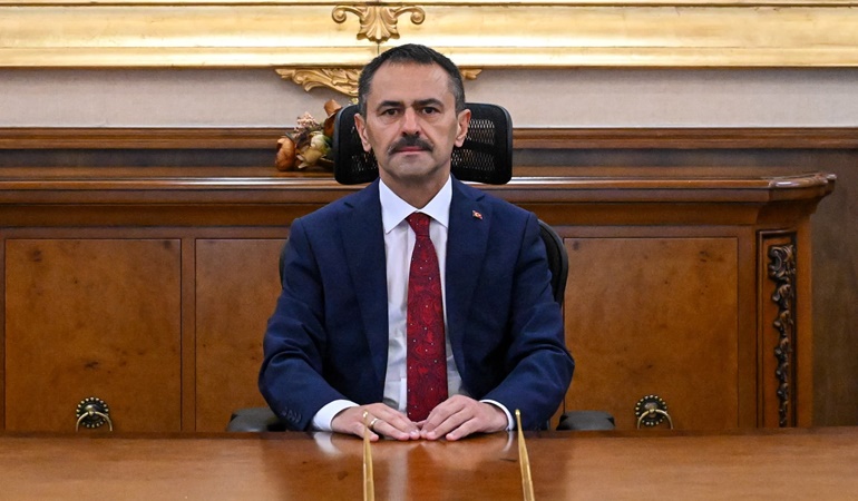 Vali Aktaş: Engelleri aşmak, inanç ve azim meselesidir