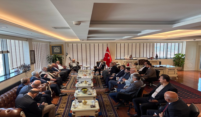 Vali Aktaş, GTO’da iş insanları ile bir araya geldi