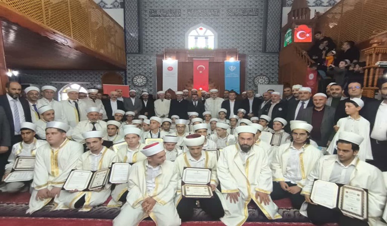 Vali Aktaş hafızları dinledi