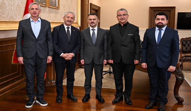 Vali Aktaş, İzmit Belediyesi yöneticilerini ağırladı