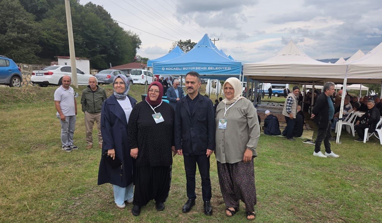 Vali Aktaş o köydeki mevlit ve çocuk şenliği programına katıldı