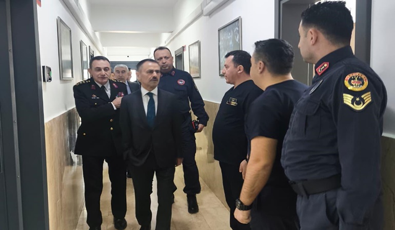 Vali Aktaş’tan İzmit İlçe Jandarma Komutanlığı’nda inceleme 