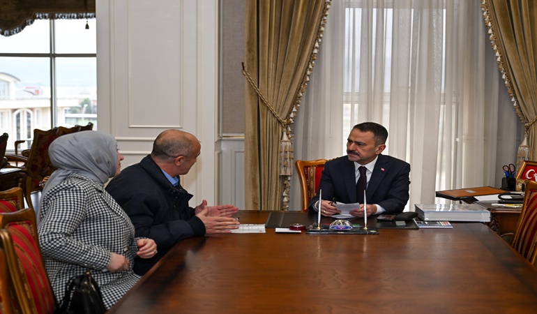 Vali Aktaş, vatandaşlarla bir araya geldi