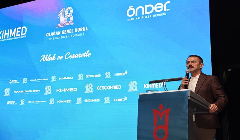 Vali İlhami Aktaş, güven tazeleyen KİHMED başkanını kutladı