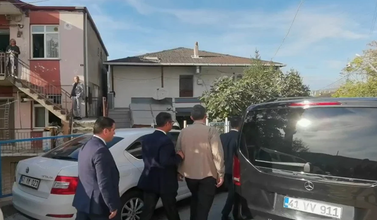 Vali ve Başkan Büyükakın'a tepki: Sizin gözaltında olmanız lazım