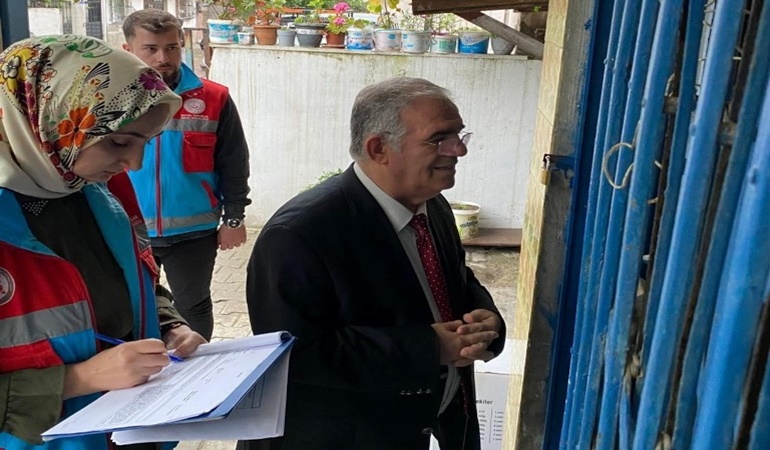 Vali Yardımcıları 3 ilçede 30 hanenin kapılarını çaldı